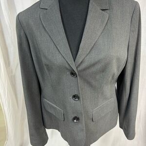 Evan Picone Gray Blazer with Notched Lapel and Tailored Fit